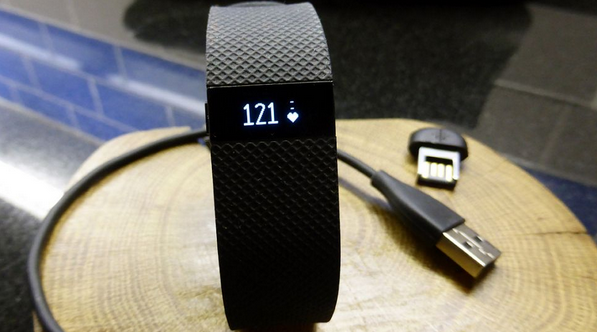 佳明與Fitbit健身追蹤器哪個(gè)更出色？